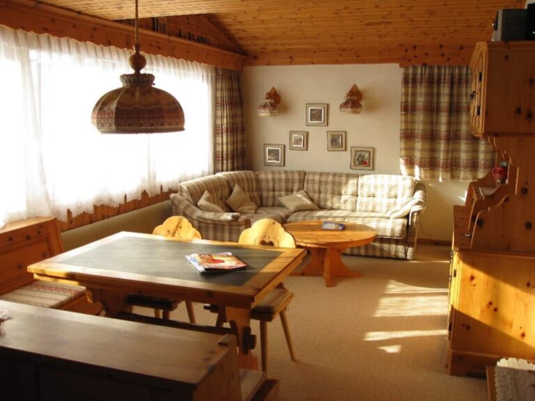 Chalet Parlatsch, Trin Mulin